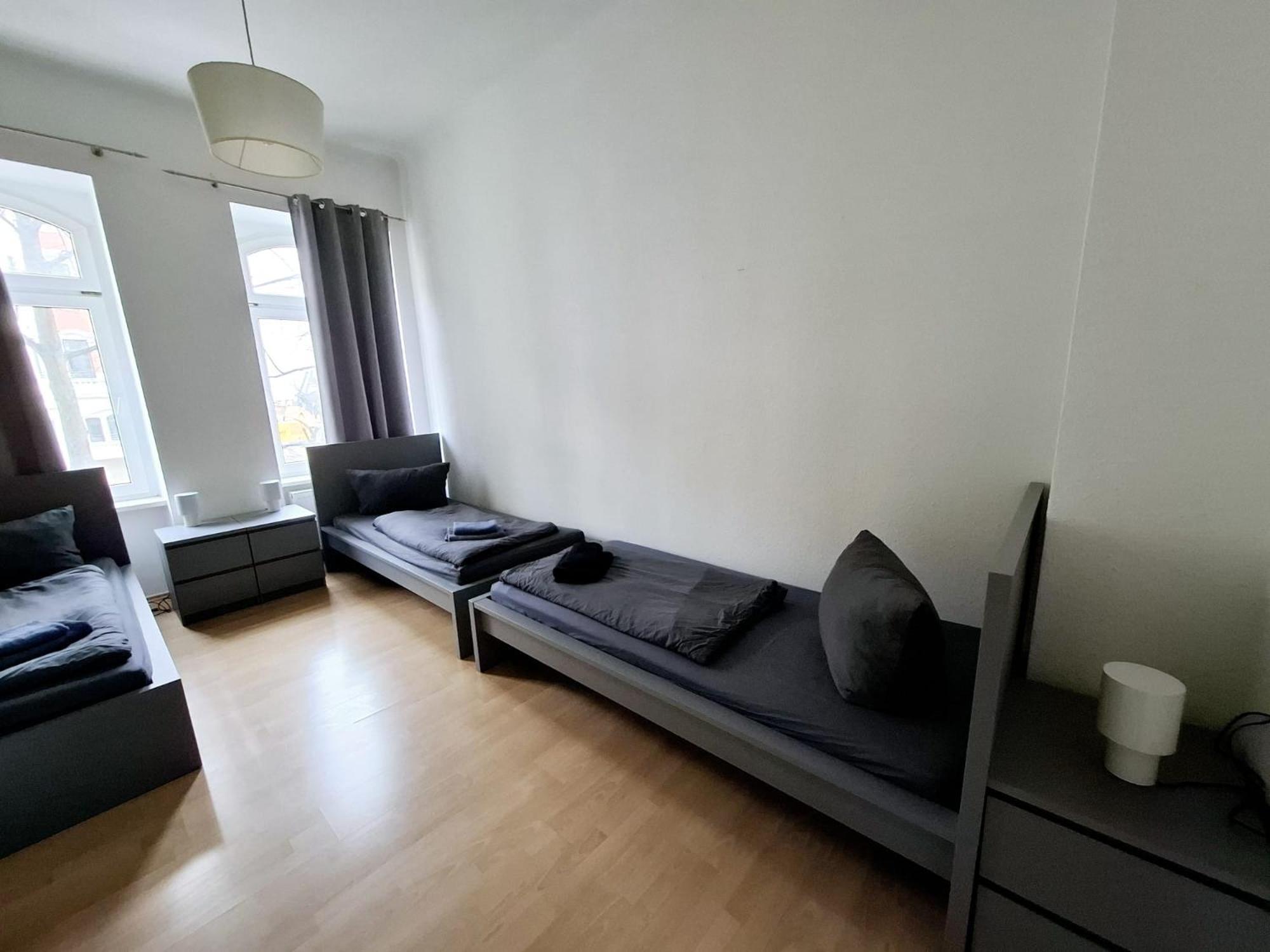 Altbauwohnung Direkt An Der Karli Mit Balkon - Netflix Inklusive Leipzig Dış mekan fotoğraf
