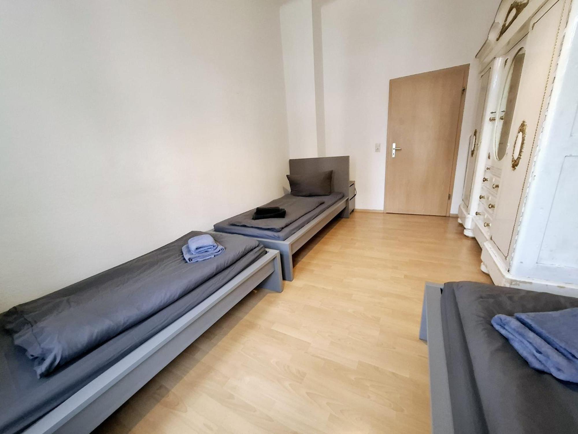 Altbauwohnung Direkt An Der Karli Mit Balkon - Netflix Inklusive Leipzig Dış mekan fotoğraf
